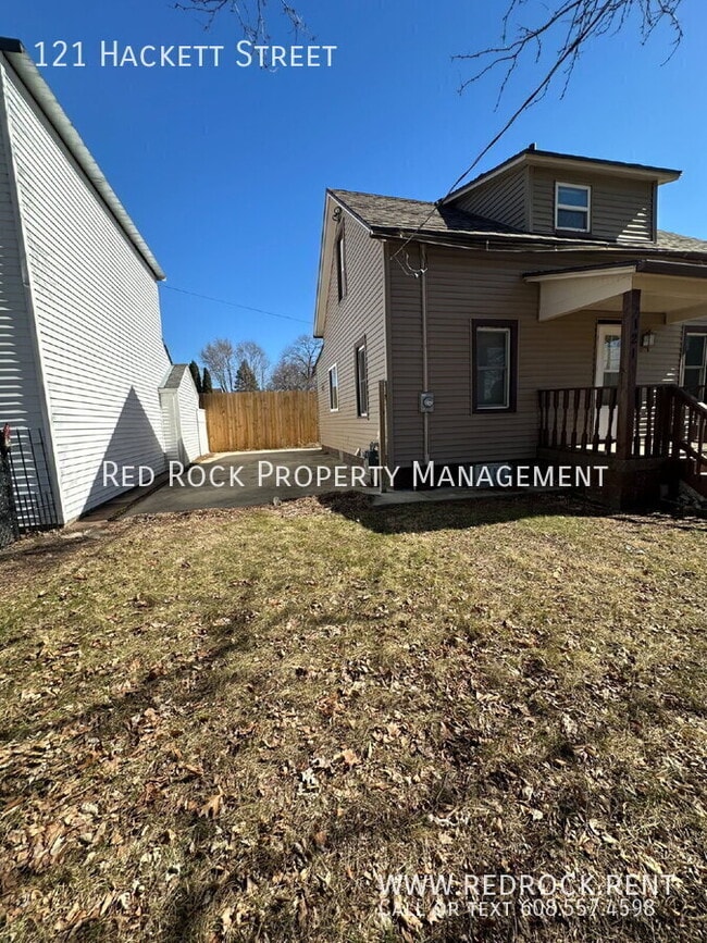 Building Photo - 121 Hackett St