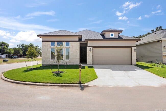 Building Photo - 405 Park Cir