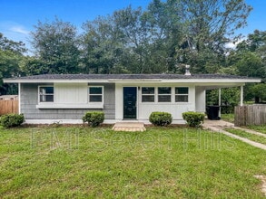 Building Photo - 3502 Lakewood Dr