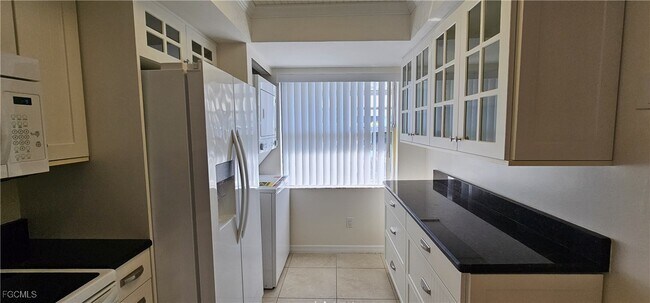 Building Photo - 1507 Cape Coral Pkwy W