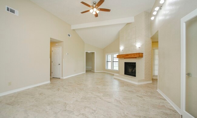 Building Photo - 19518 Gladewater Dr