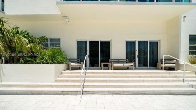 Building Photo - 6917 Collins Ave