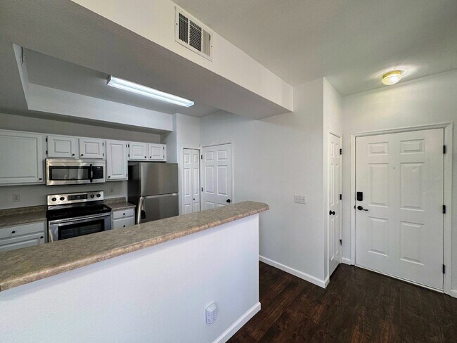Building Photo - Modern Condo in Parker with Luxury Amenities and Cherry Creek Trail Access