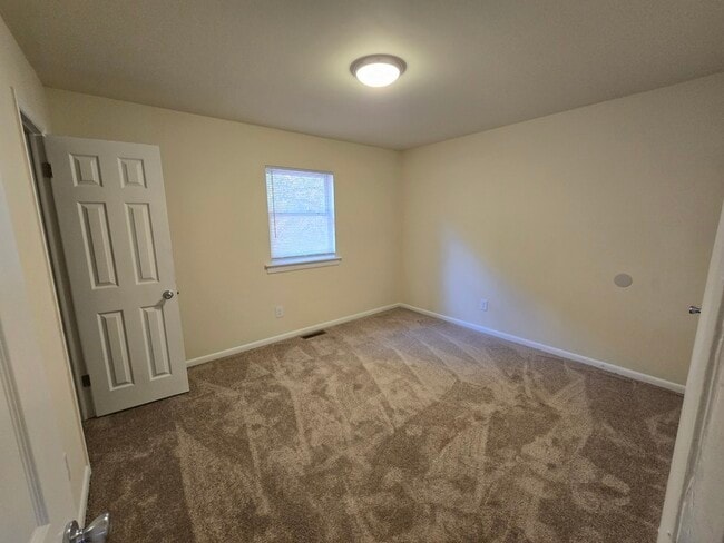 Building Photo - 5200 Collindale Rd