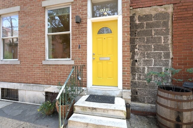 Building Photo - 1131 N 4th St