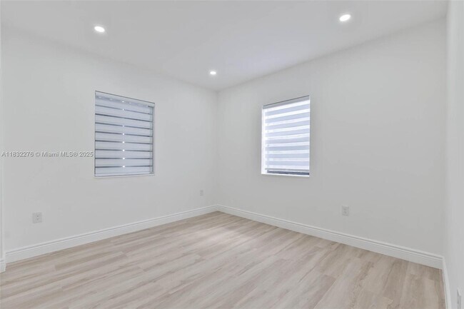 Building Photo - 583 NW 47th Terrace