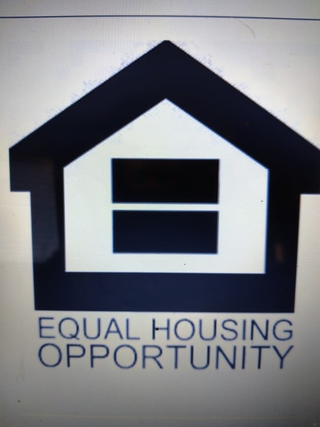 Building Photo - 2225 E Forge Ave