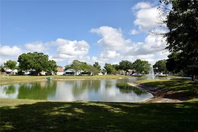 Building Photo - 271 Daniels Pointe Dr