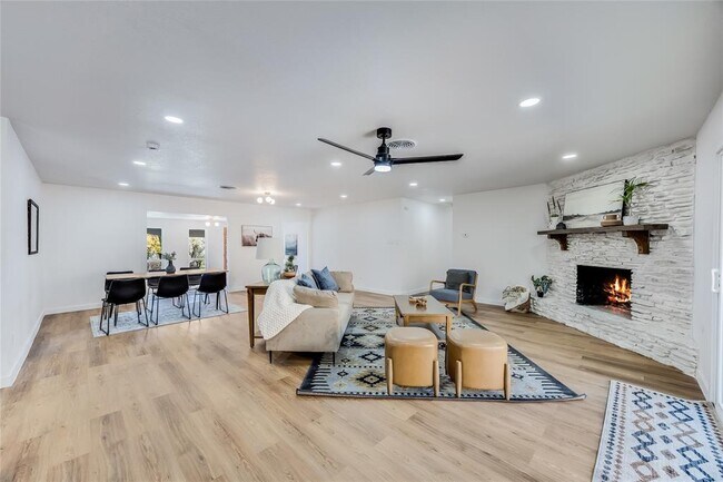 Building Photo - 11704 Indianhead Dr