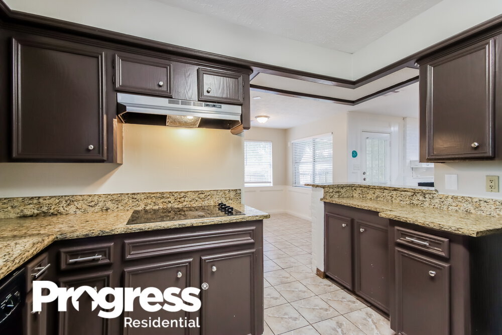 Building Photo - 5618 Forest Timbers Dr