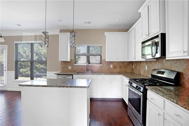 Building Photo - 958 Nevis Way