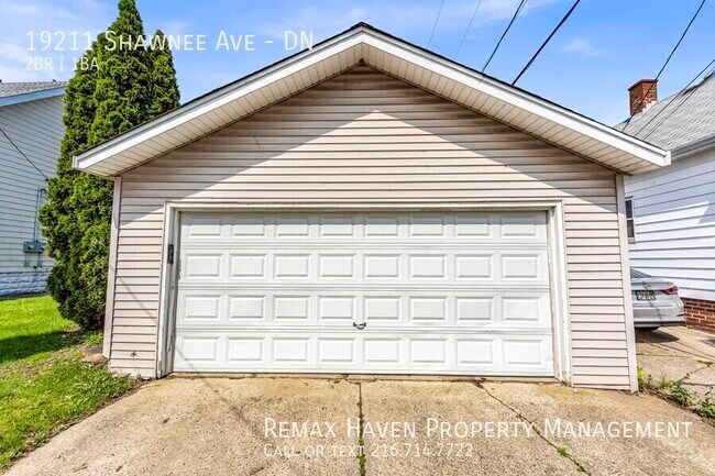 Building Photo - 19211 Shawnee Ave