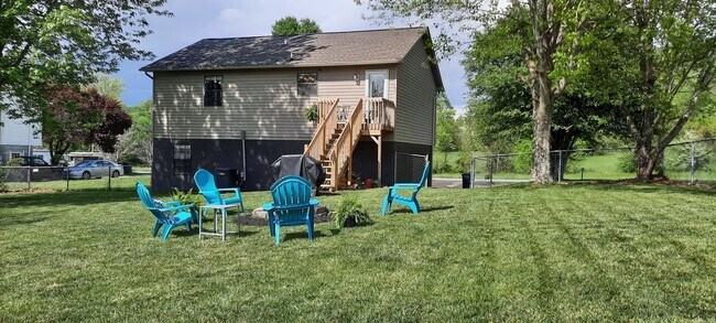 Building Photo - 112 Kings Mountain Ct