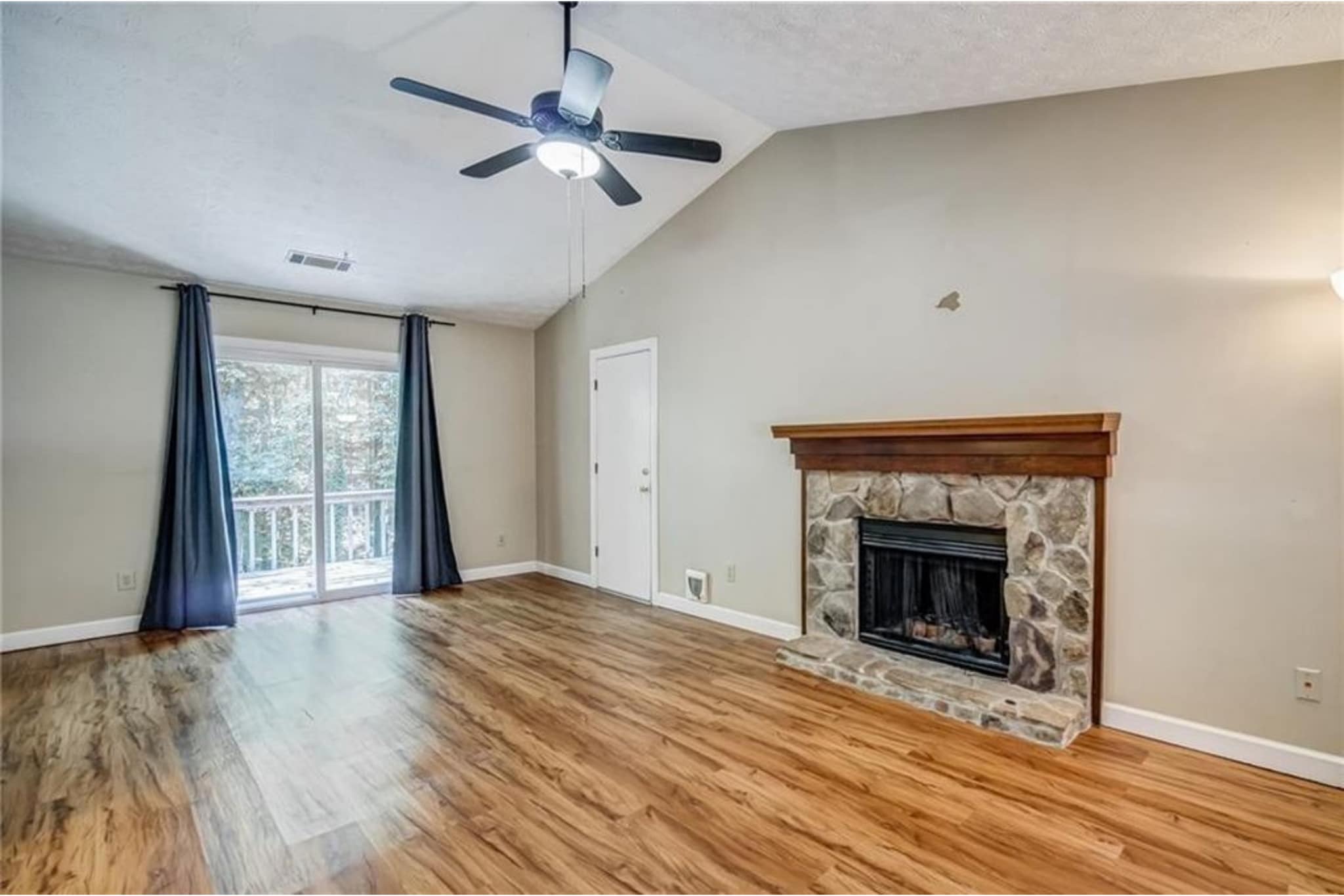 Building Photo - 10385 Rillridge Ct