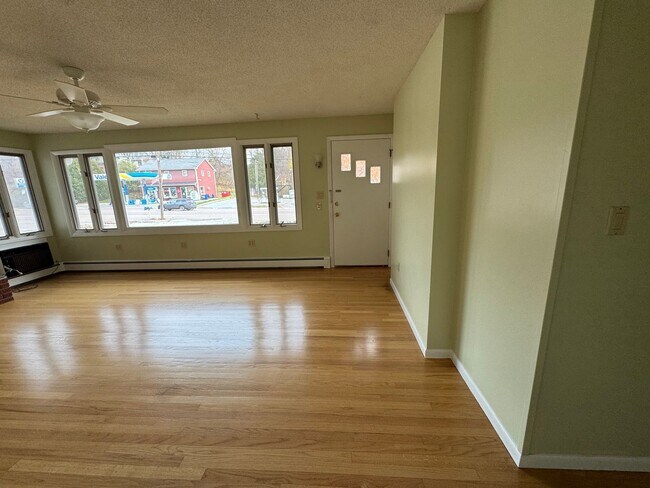 Building Photo - Upgraded 3 Bedroom Home with Garage and Basement