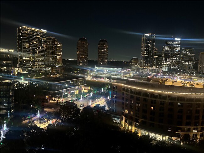 Building Photo - 1901 Post Oak Blvd