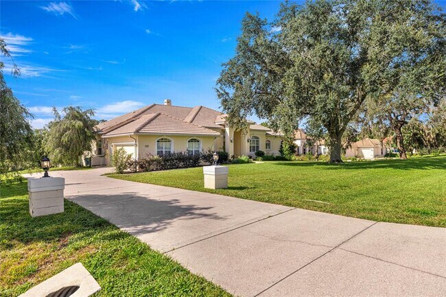 Building Photo - 482 W Fenway Dr