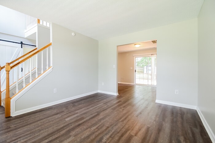 Building Photo - 112 W Celestial Dr