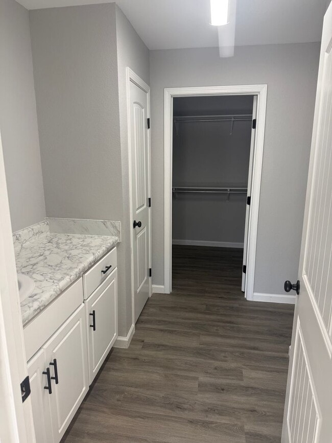 Building Photo - 3 Bed 2 Bath New Construction Home