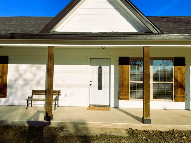 Building Photo - 713 Overlook Dr