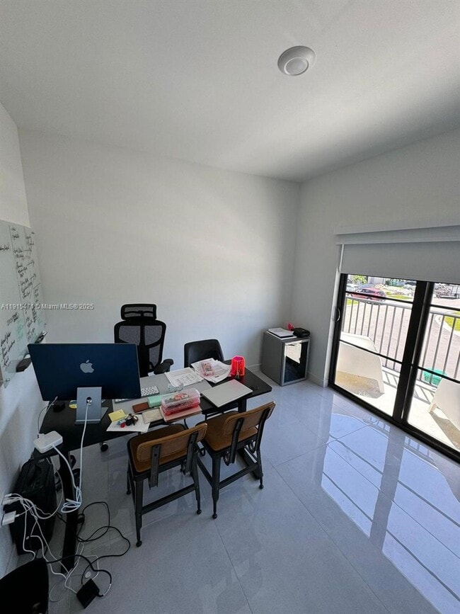 Building Photo - 1301 NW 3rd St