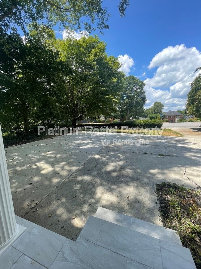 Building Photo - 3757 Peachtree Corners Cir