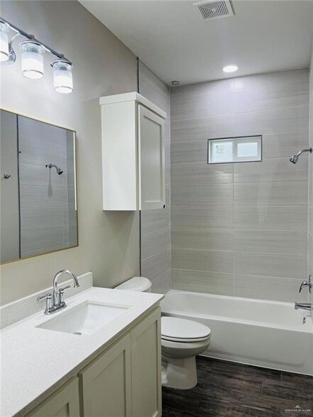 Building Photo - 1300 W Sucre Dr