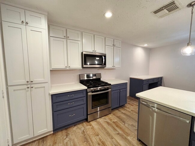 Building Photo - 3105 Sand Reef Ln