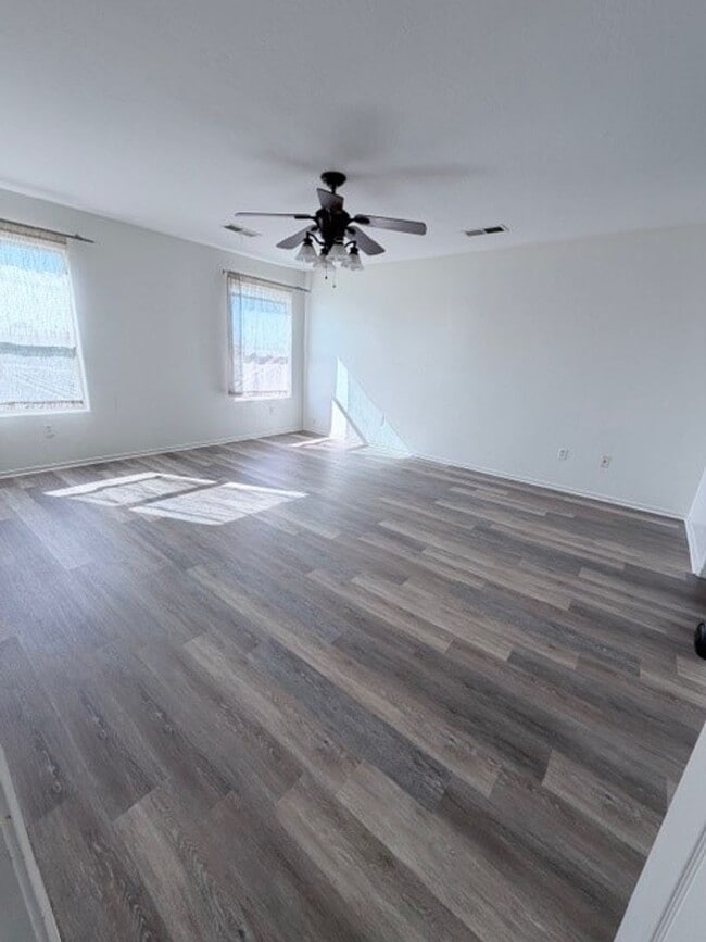 Building Photo - 11515 Presidential Rd
