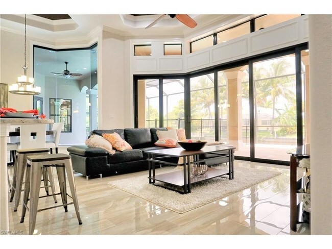 Building Photo - 601 SW 40th Terrace