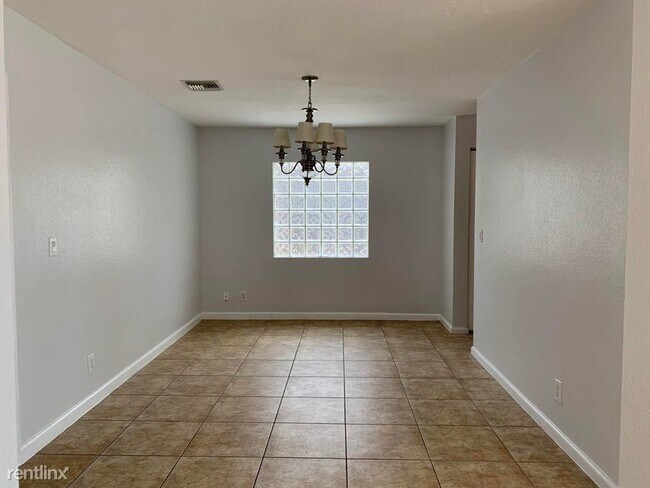 Building Photo - 3 br, 2.5 bath House - 3290 Turtle Cv