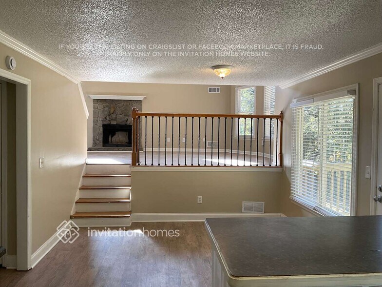 Building Photo - 1870 McDowell Ct