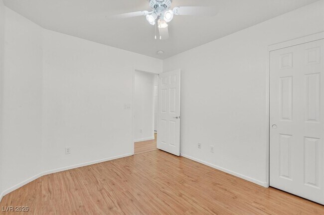 Building Photo - 6333 Sycamore Grove Ct