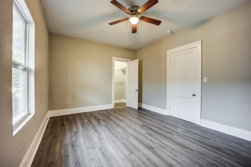 Building Photo - 922 S 23rd St