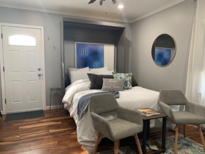 Building Photo - 102 Meadow Run Ln