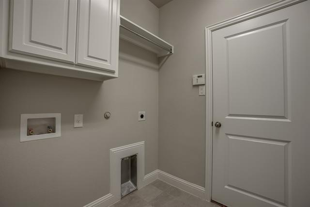 Building Photo - 3317 King Yon Wy