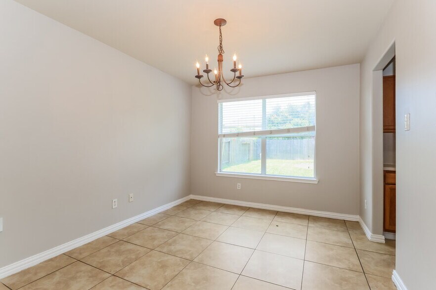 Building Photo - 5219 Caymus Dr
