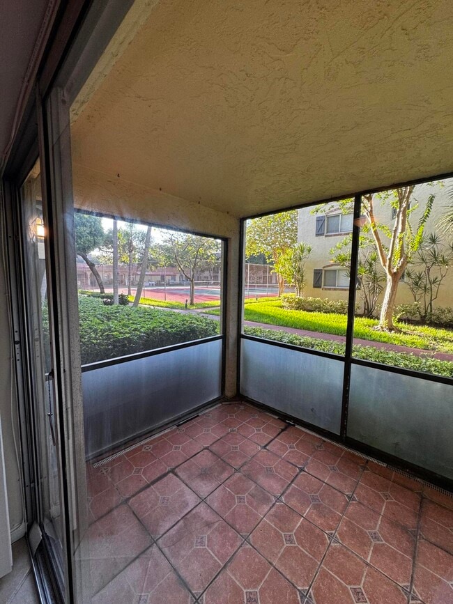 Building Photo - 251 S Cypress Rd