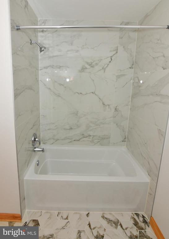 Building Photo - 603 Panther Dr