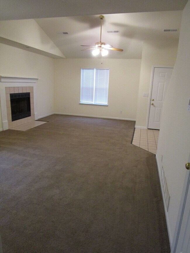 Building Photo - 4404-4404 W Jeana Ct