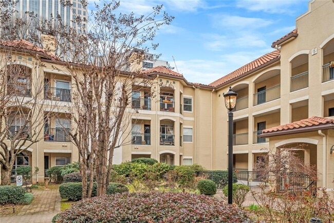 Building Photo - 955 Juniper St NE