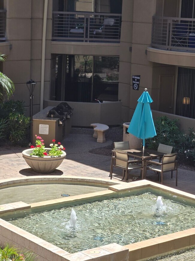 Building Photo - Charming 1-Bedroom 1-Bath Condo in Biltmore Area