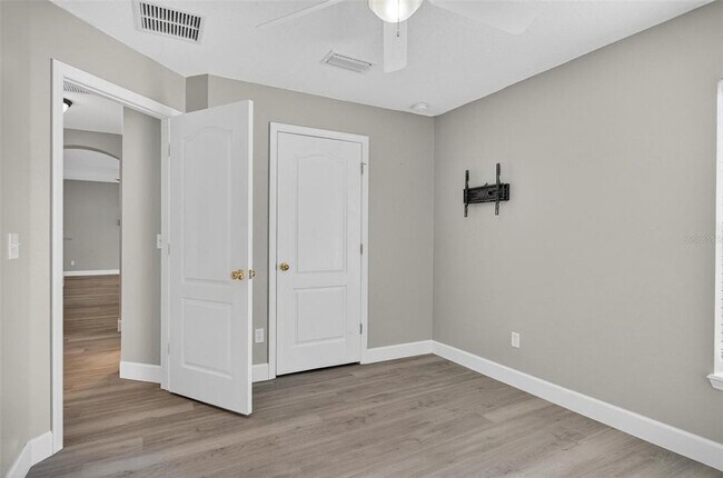 Building Photo - 37 Burnside Dr
