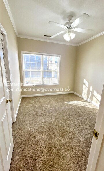 Building Photo - 101 W Bush St