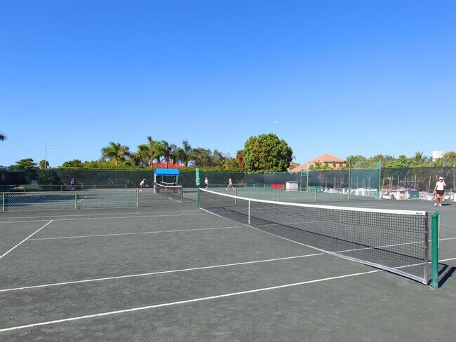 Building Photo - 606 Owl Way