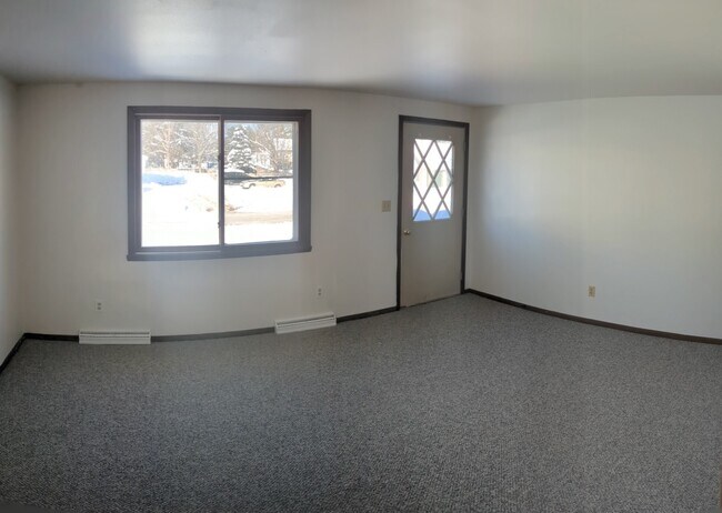 Building Photo - 110-112 West Grant St