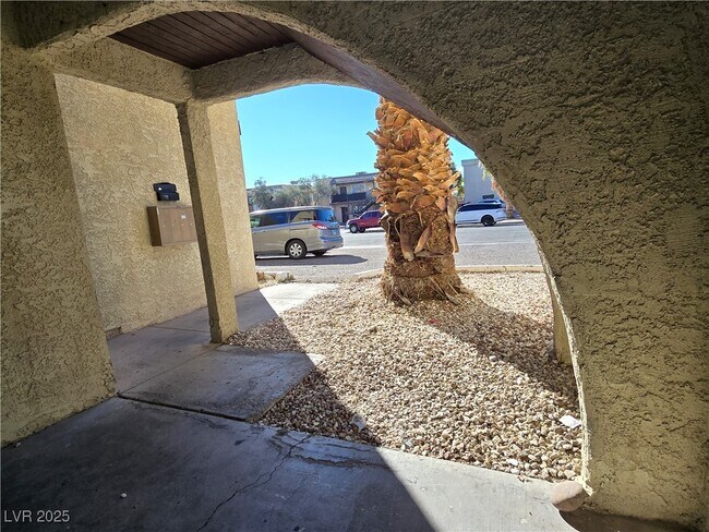 Building Photo - 5340 Retablo Ave