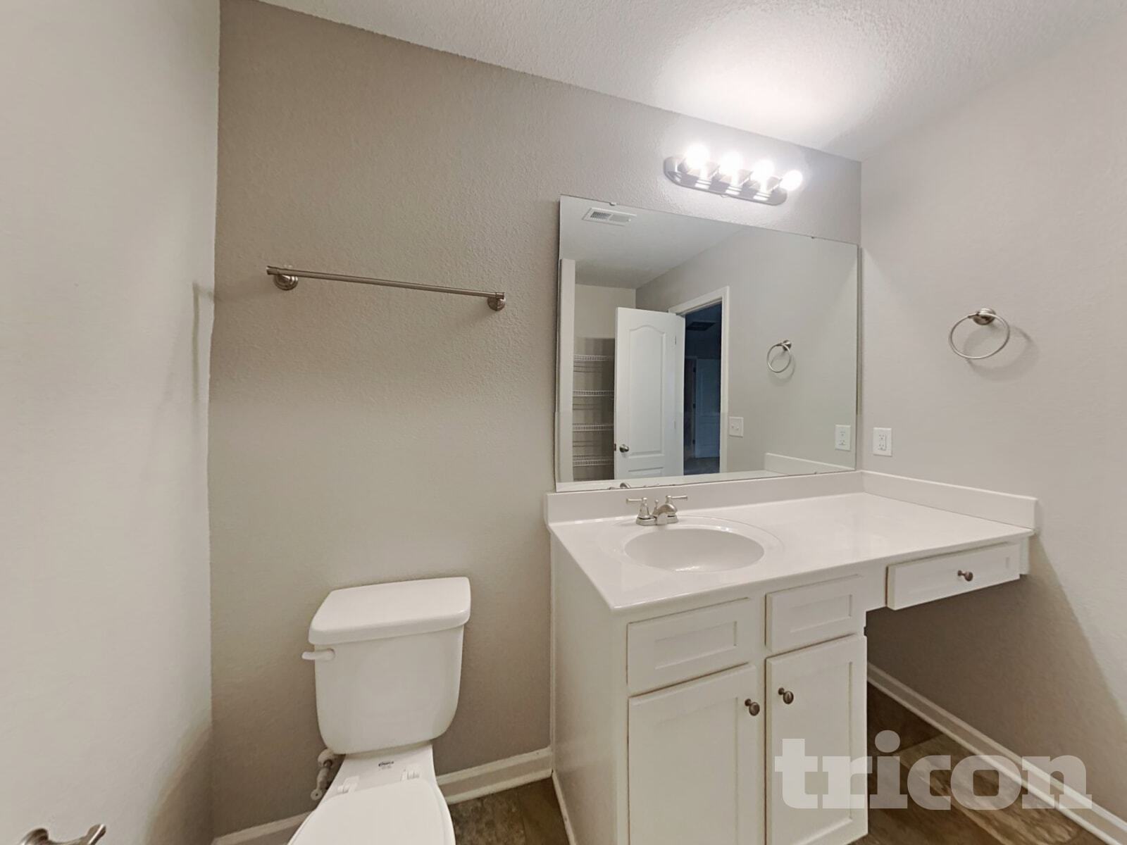 Building Photo - 2803 Yurman Rd