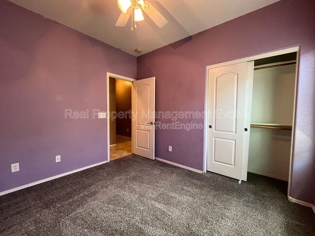 Building Photo - 2825 E Trigger Way