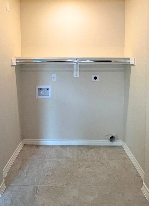 Building Photo - 2904 E Lyon St